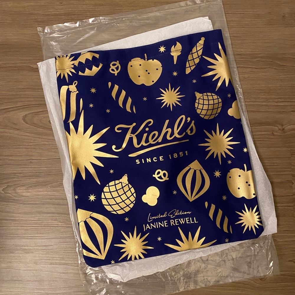 Kiehl’s Holiday Limited Edition Tote Bag